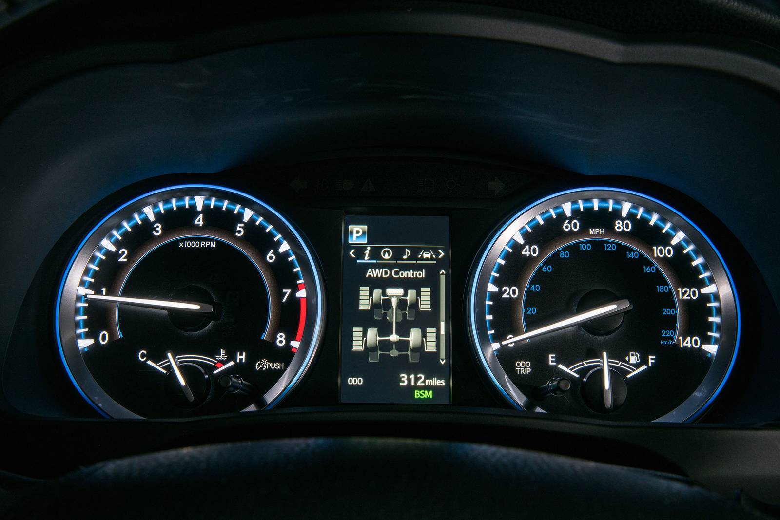 2017 Toyota Highlander interior G