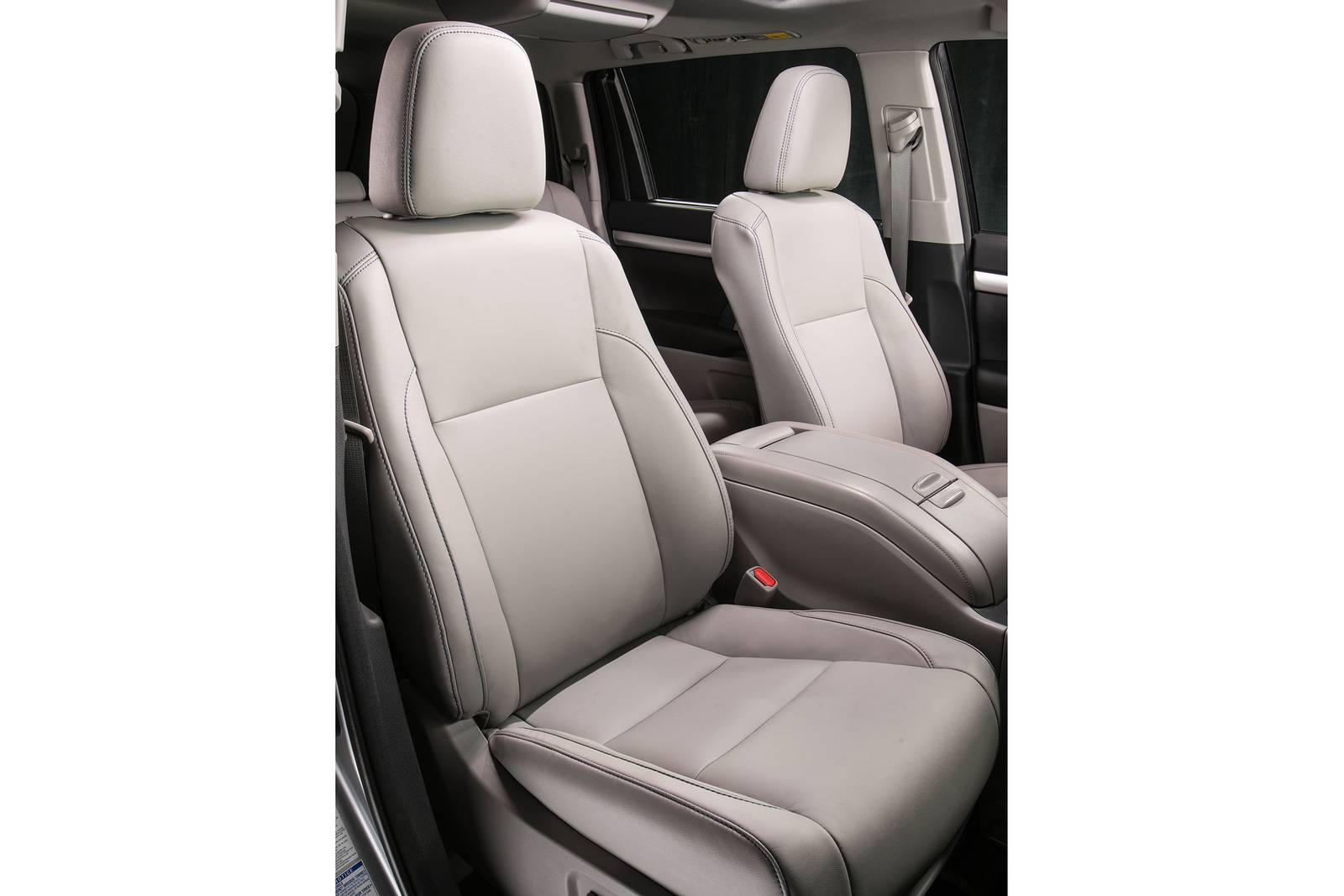 2017 Toyota Highlander interior I