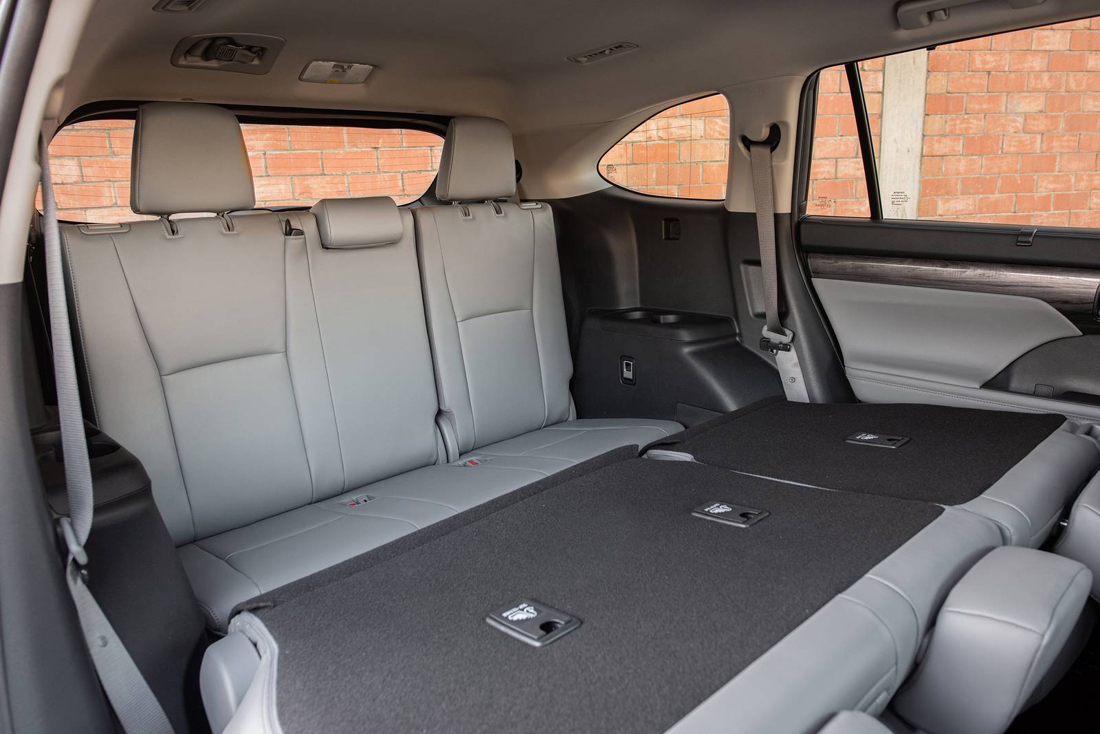 2021 Toyota Highlander interior RSD