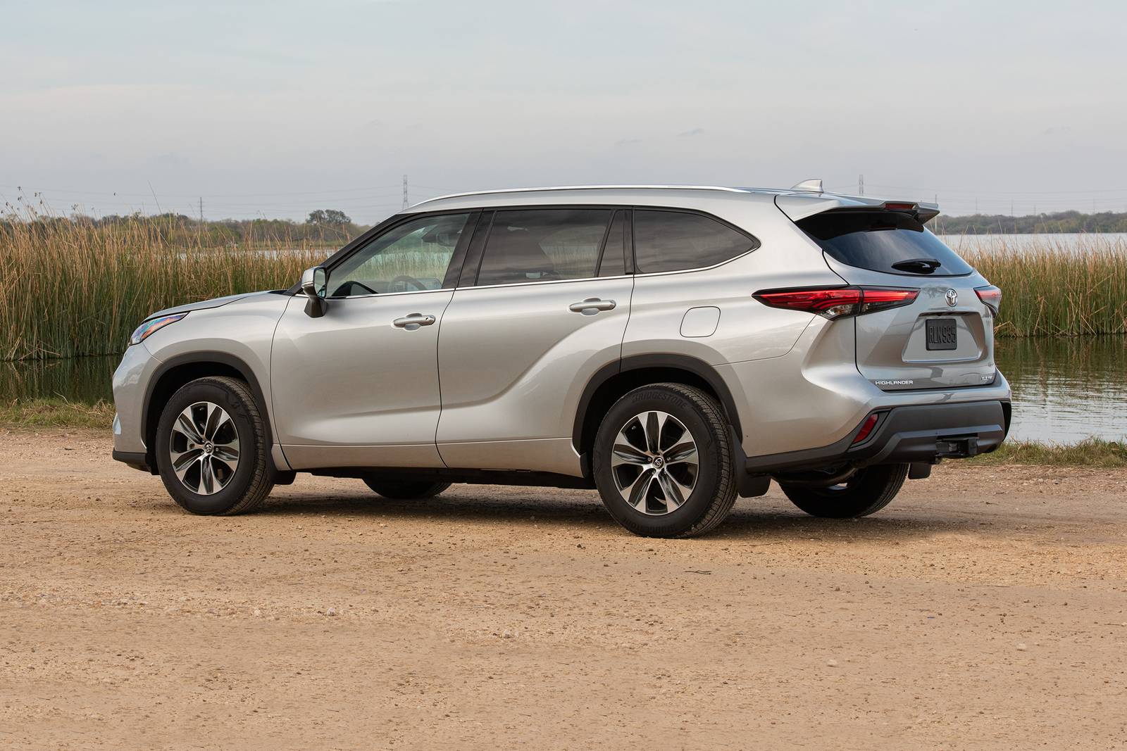 2021 Toyota Highlander exterior F