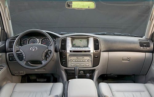 2006 Toyota Land Cruiser interior I