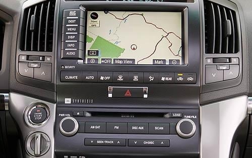 2010 Toyota Land Cruiser interior CC