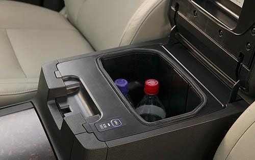 2010 Toyota Land Cruiser interior DETAIL