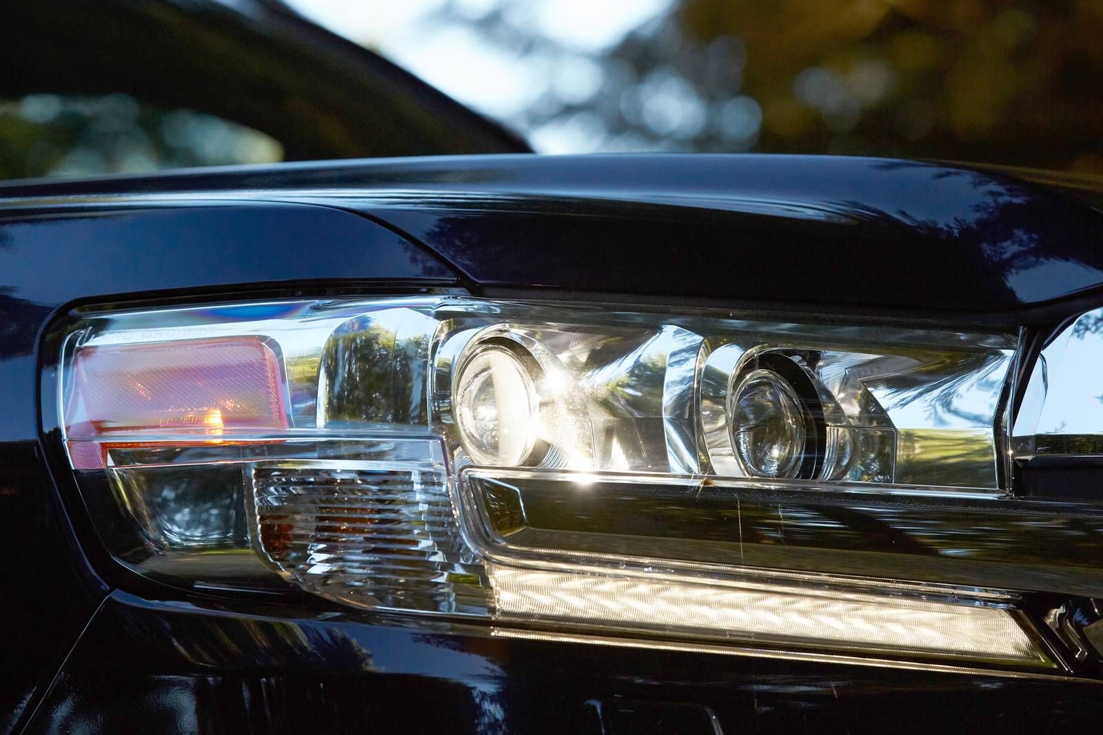 2017 Toyota Land Cruiser exterior EDETAIL