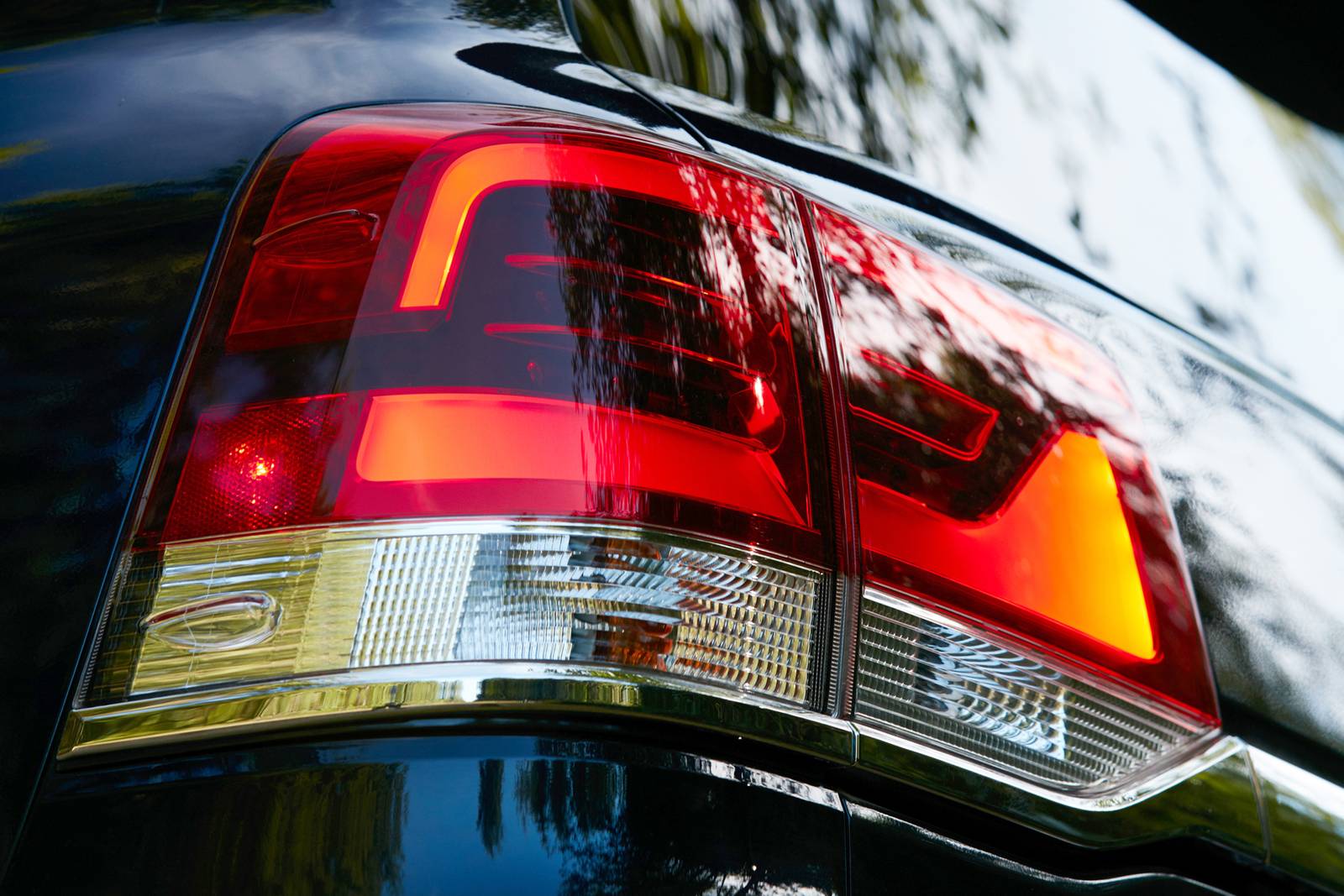 2020 Toyota Land Cruiser exterior EDETAIL