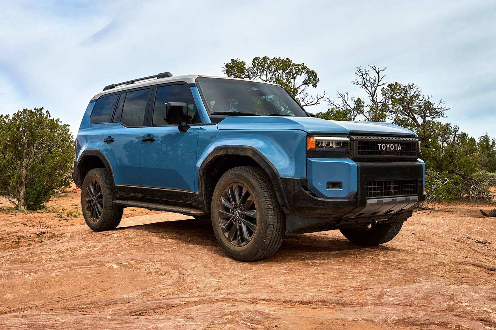 2024 Toyota Land Cruiser exterior F