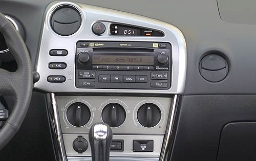 2006 Toyota Matrix interior CC