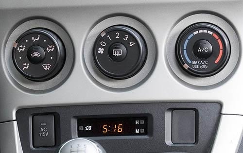 2009 Toyota Matrix front safety CC