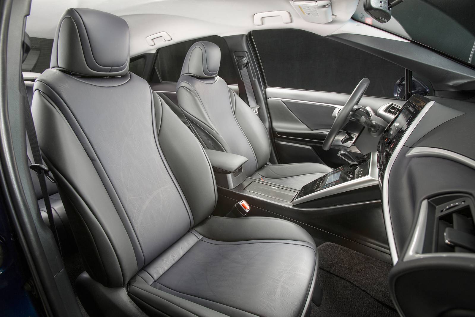 2016 Toyota Mirai interior I