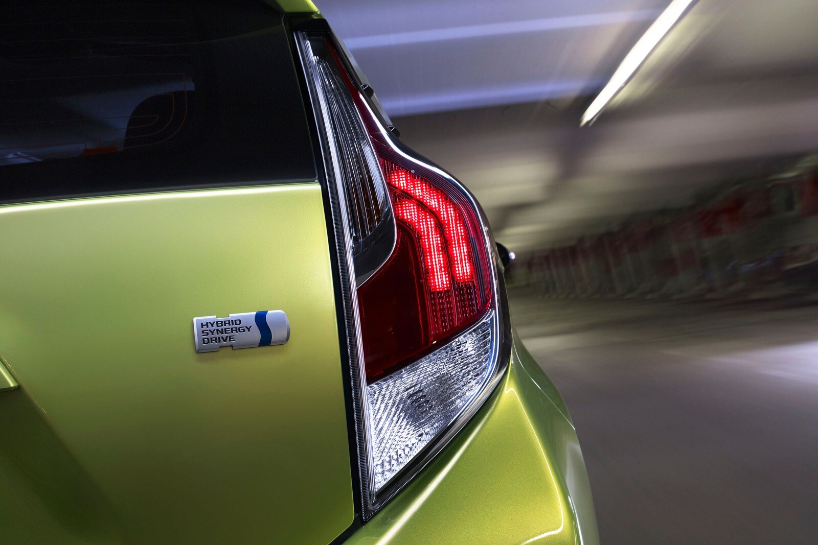 2016 Toyota Prius exterior RBDG