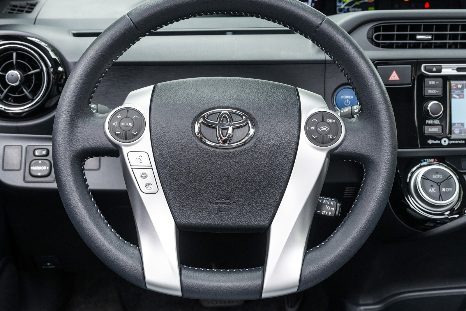 2016 Toyota Prius interior SWD
