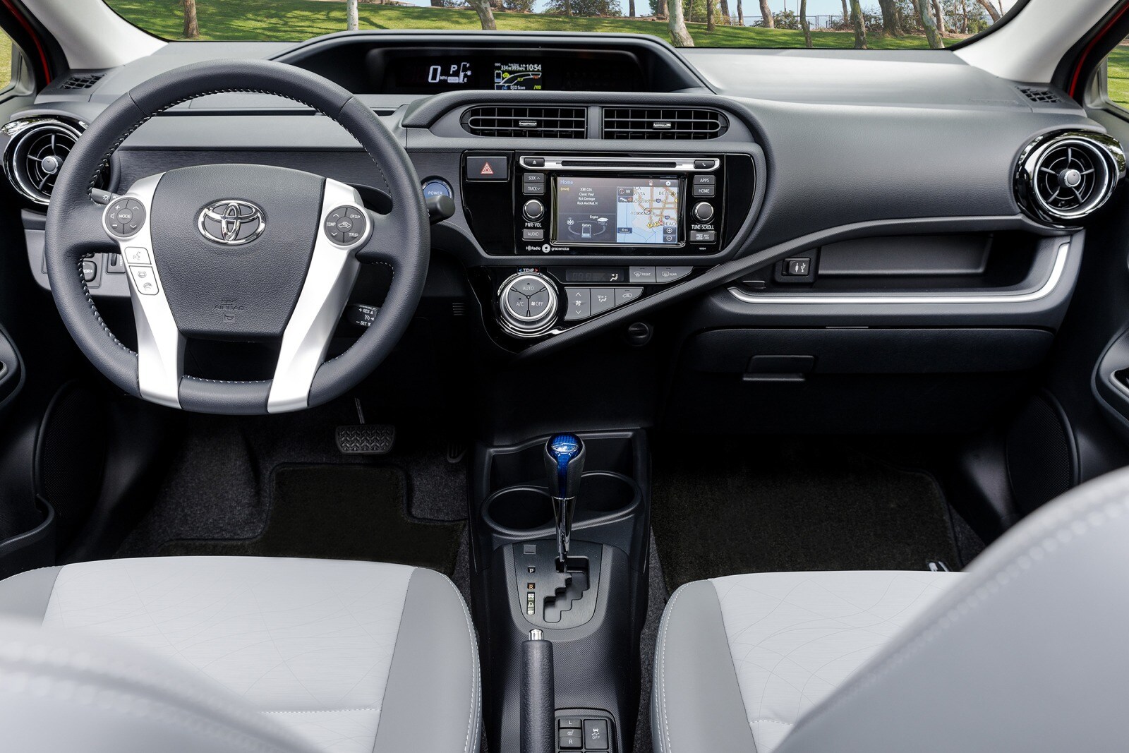 2017 Toyota Prius interior D
