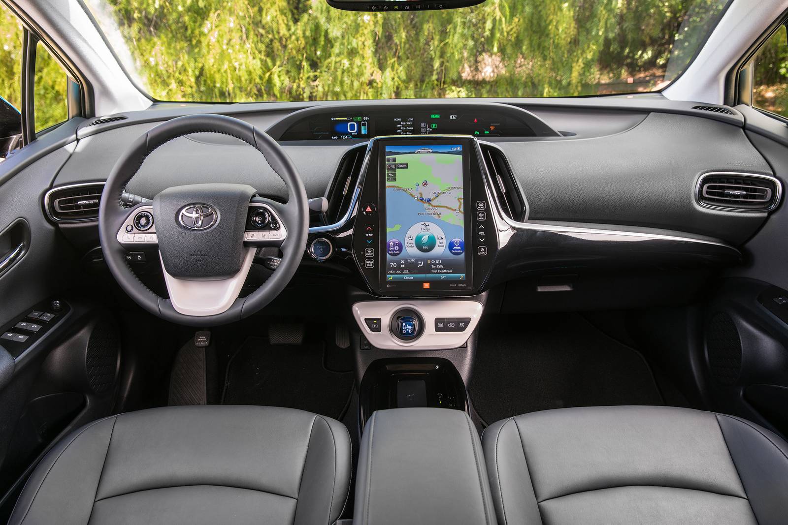 2017 Toyota Prius interior D