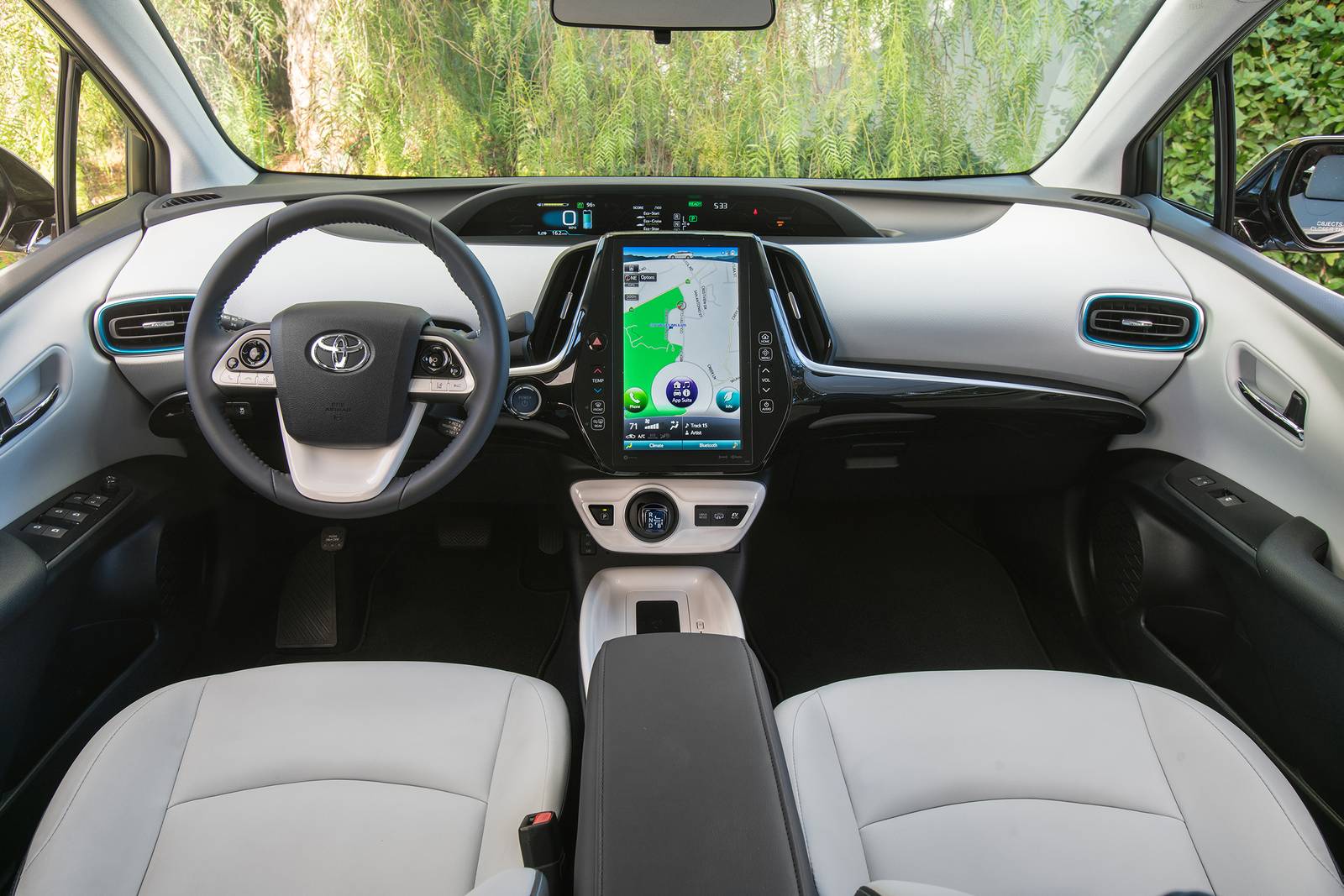 2017 Toyota Prius interior D