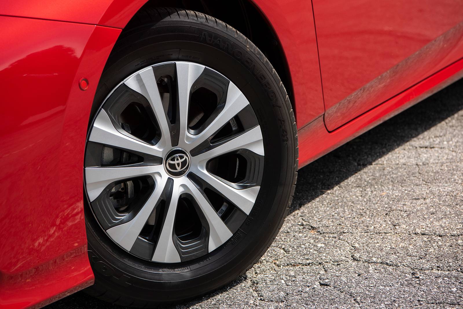 2020 Toyota Prius exterior W