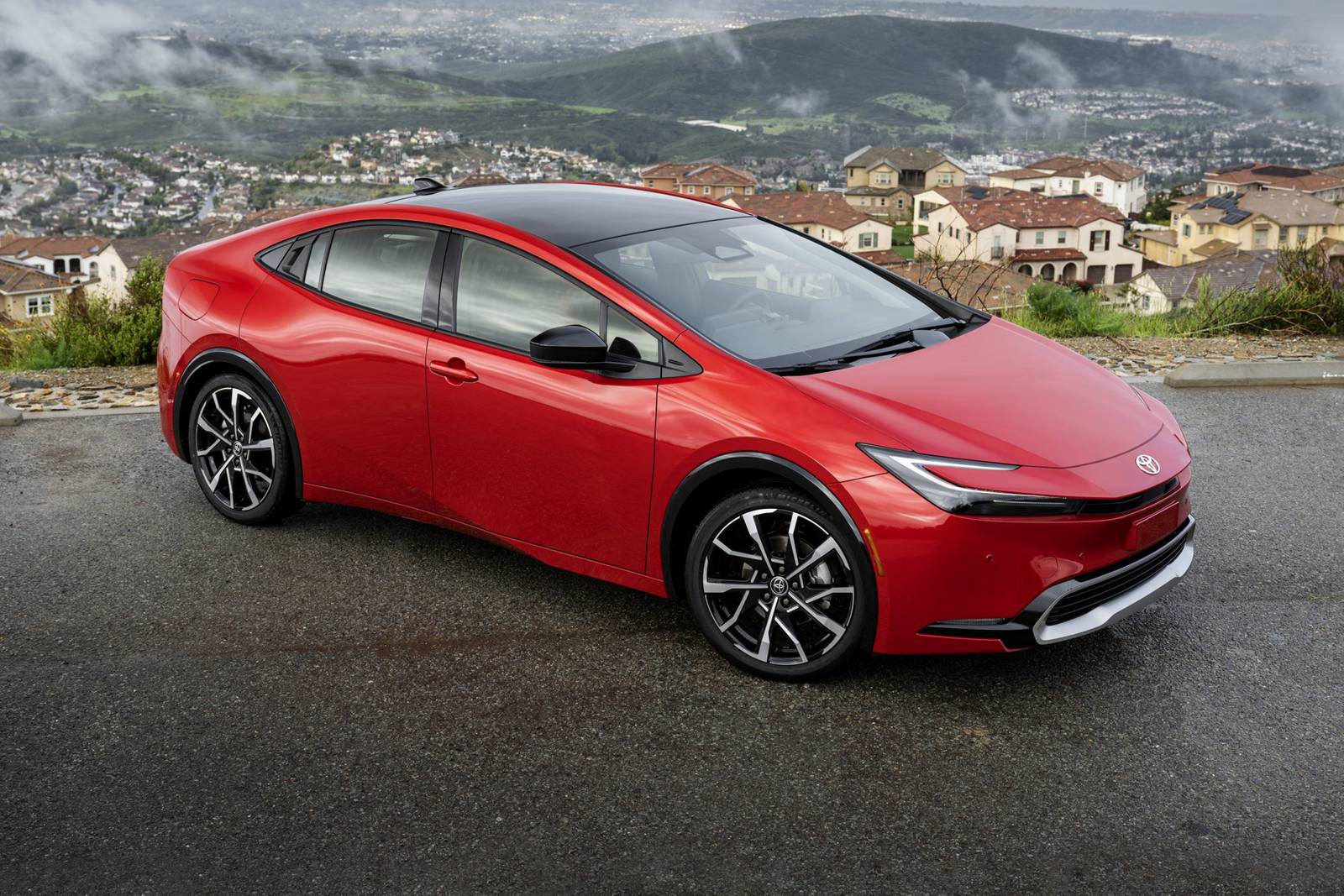 Toyota Prius Prime XSE Premium 4dr Hatchback Exterior Shown