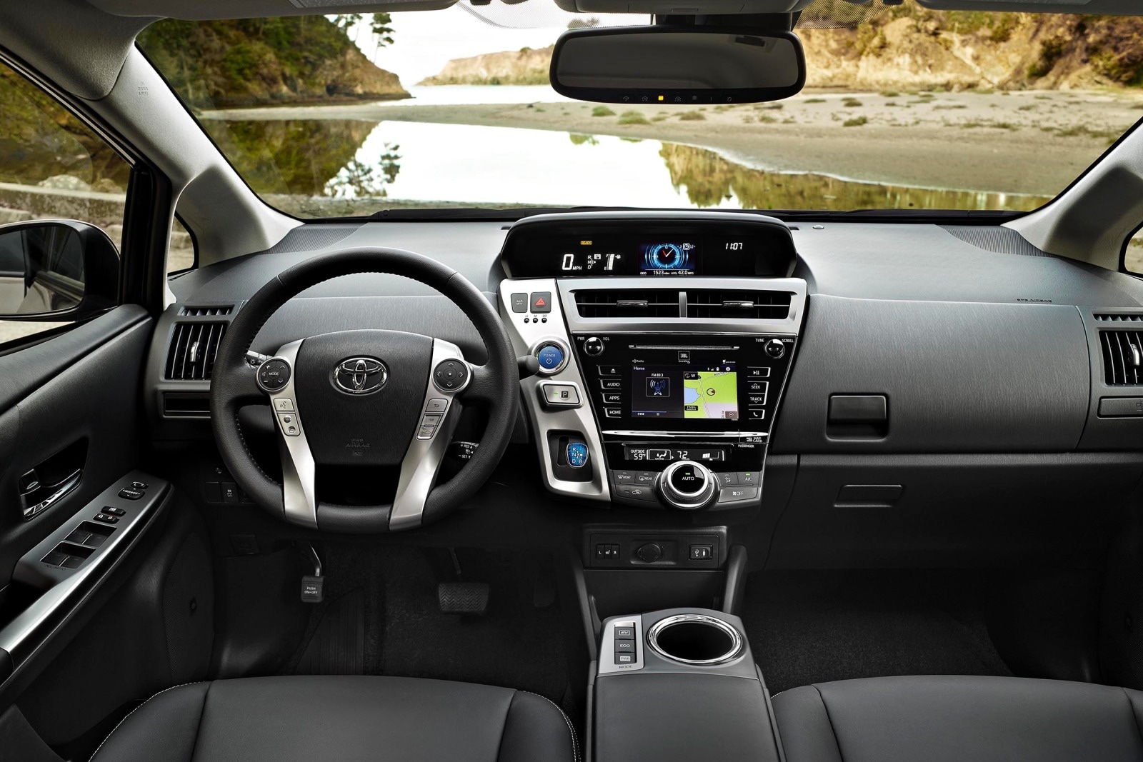 2015 Toyota Prius c front safety I