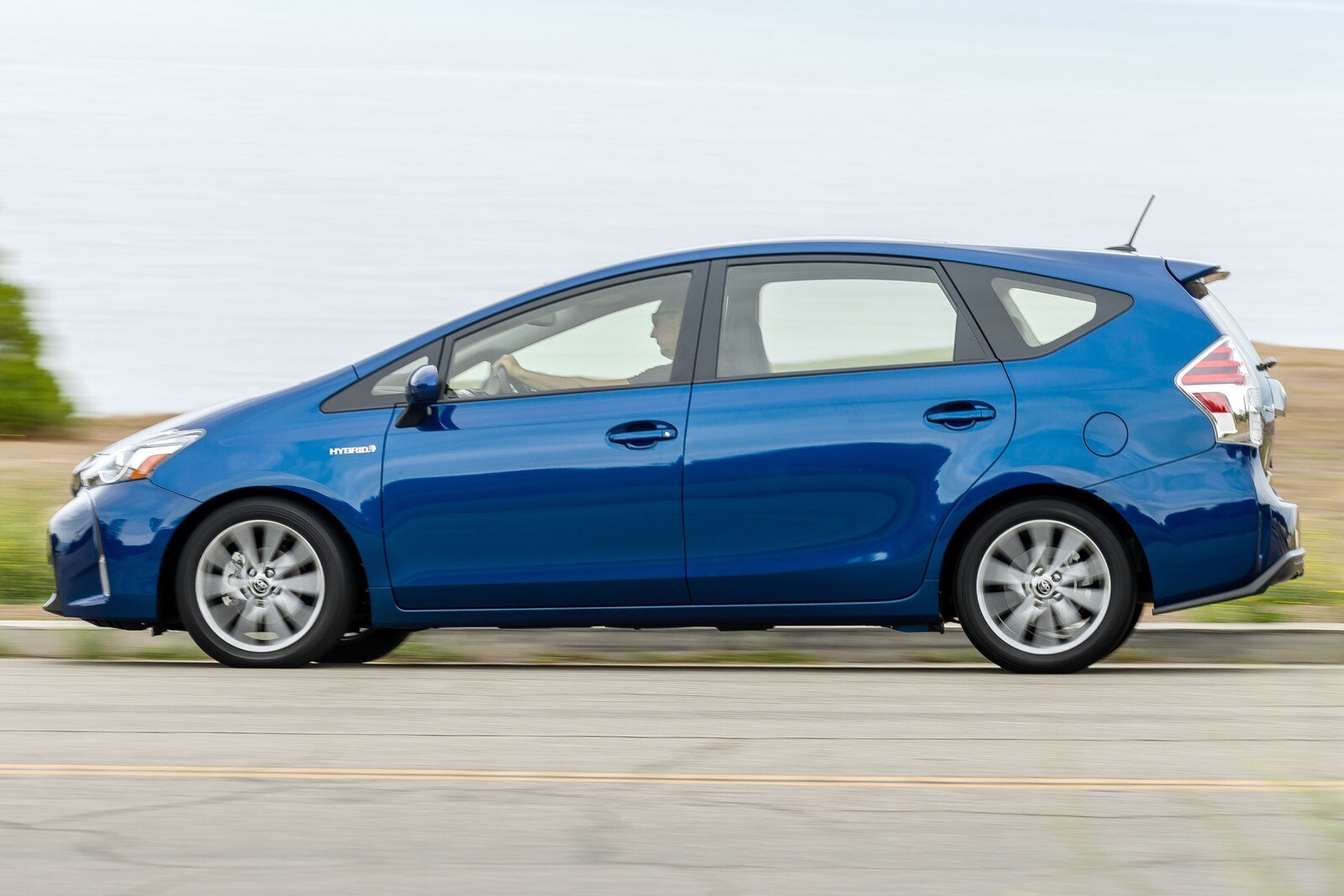 2017 Toyota Prius exterior FQ