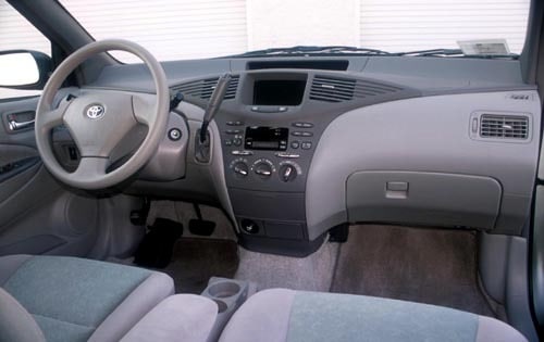 2001 Toyota Prius interior I