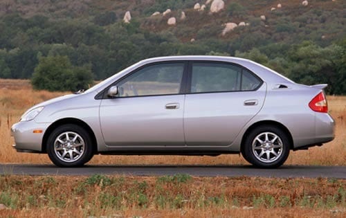 2002 Toyota Prius 4dr Sedan Shown