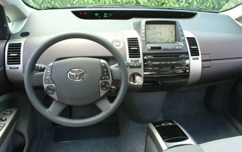 2004 Toyota Prius interior D