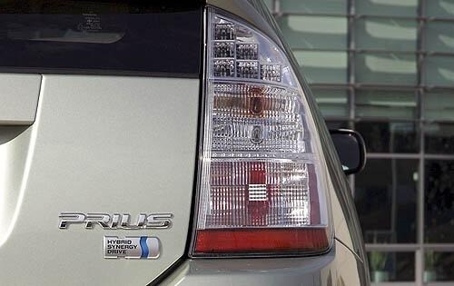 2009 Toyota Prius — OEM photo 2