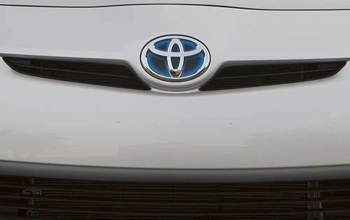 2010 Toyota Prius exterior FBDG