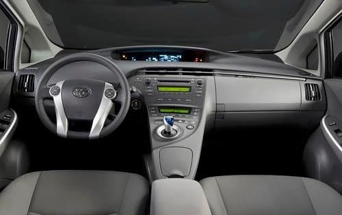 2010 Toyota Prius interior D