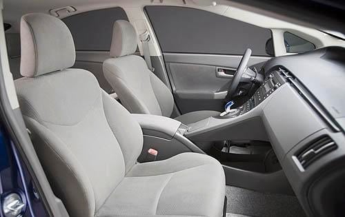 2010 Toyota Prius interior I