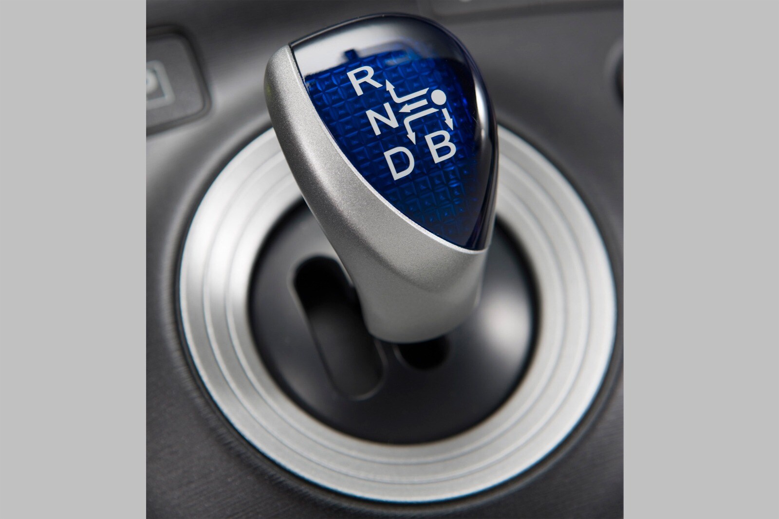 2010 Toyota Prius interior SHF