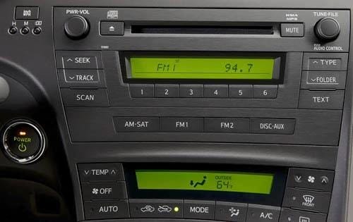 2010 Toyota Prius interior CC