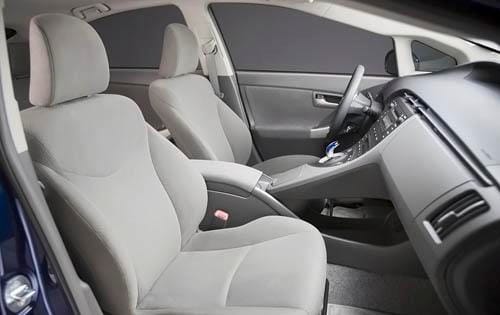2010 Toyota Prius interior I