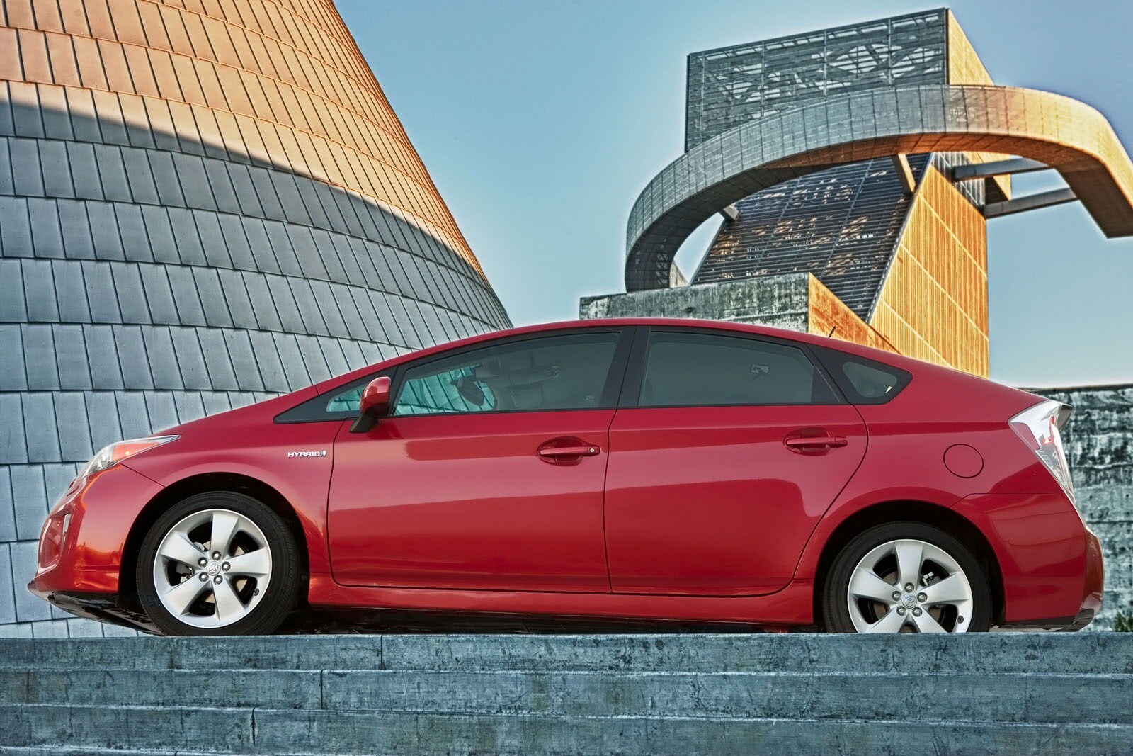 2012 Toyota Prius exterior FQ