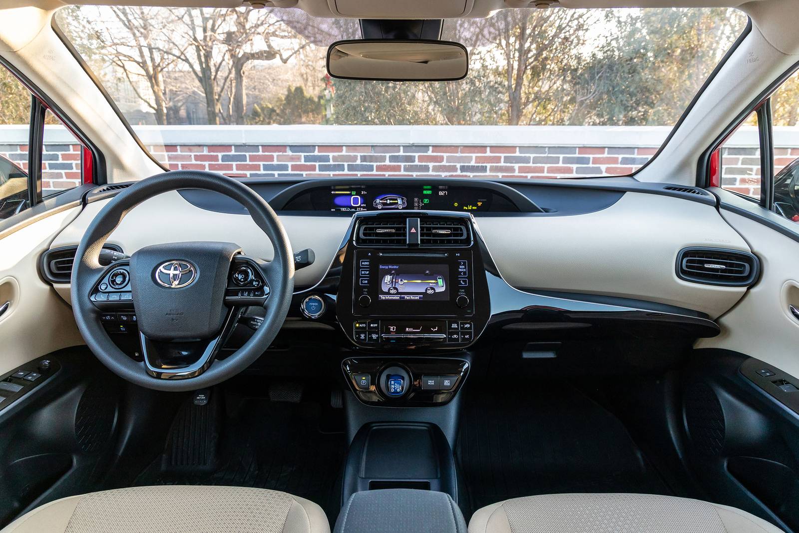 2019 Toyota Prius interior D