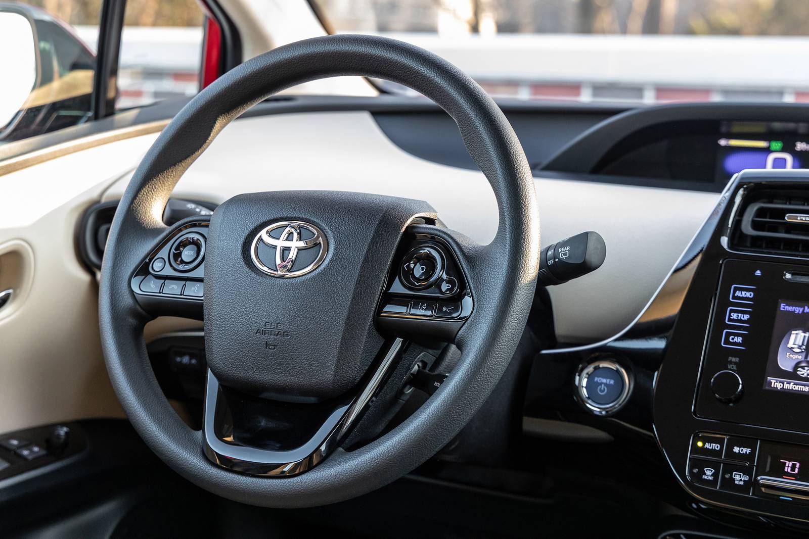 2019 Toyota Prius interior SWD