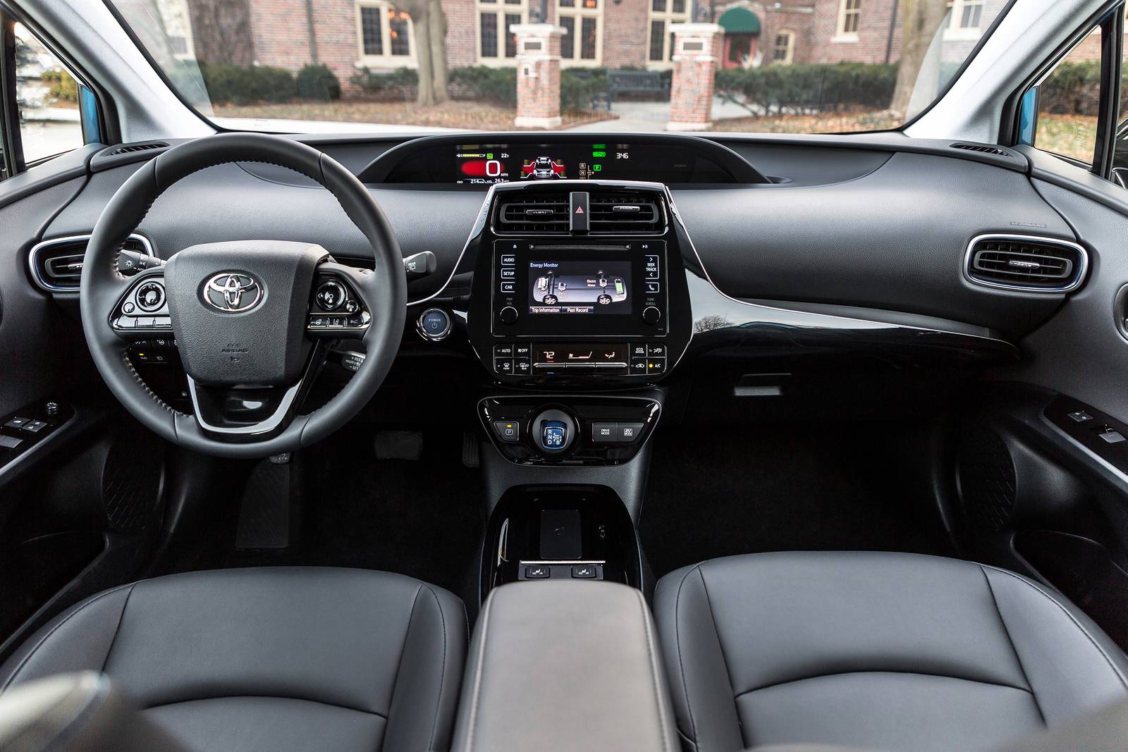 2019 Toyota Prius interior D