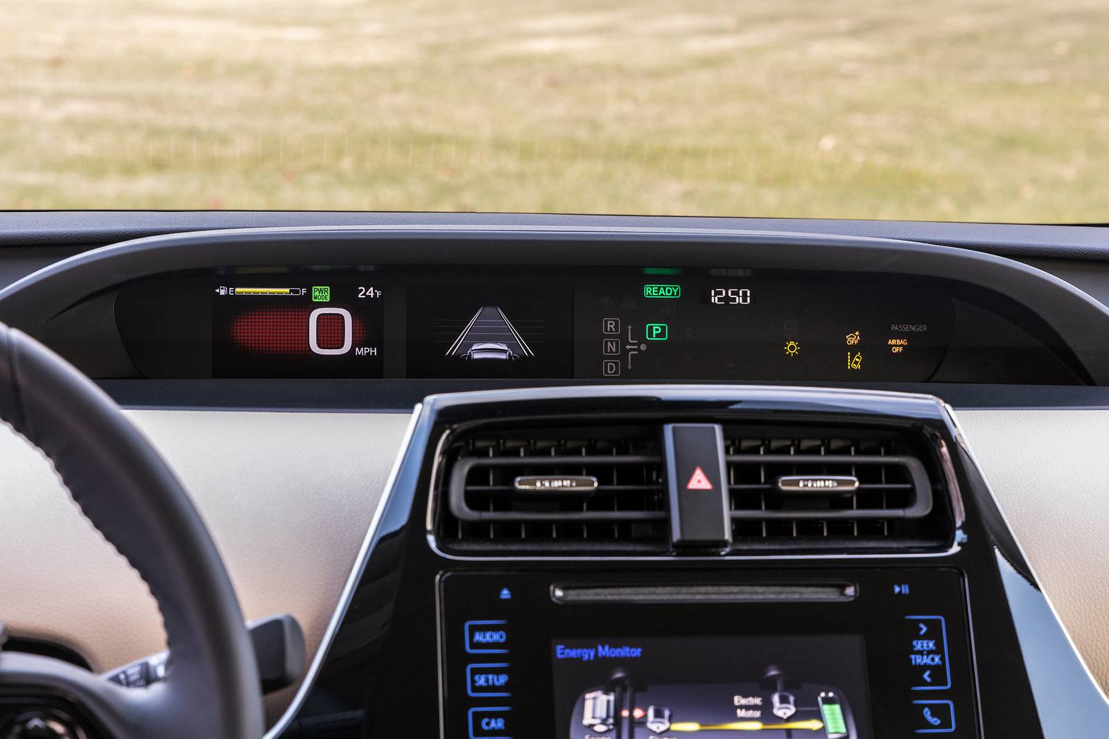 2019 Toyota Prius interior G