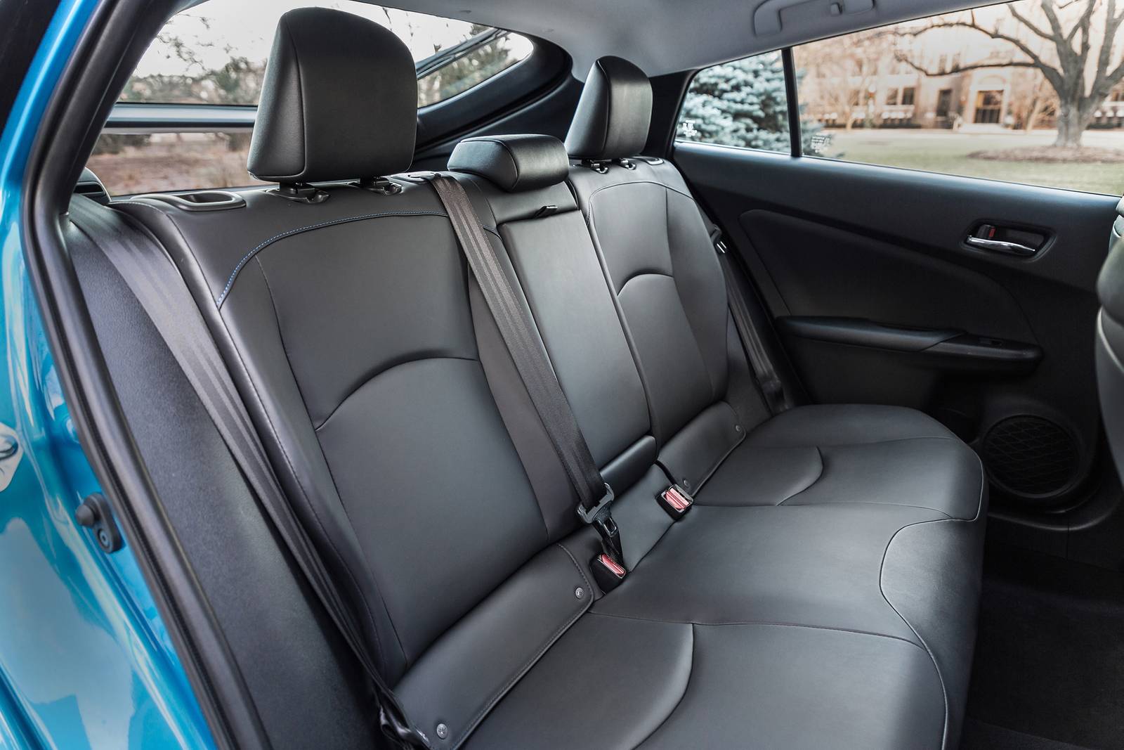 2019 Toyota Prius interior RI
