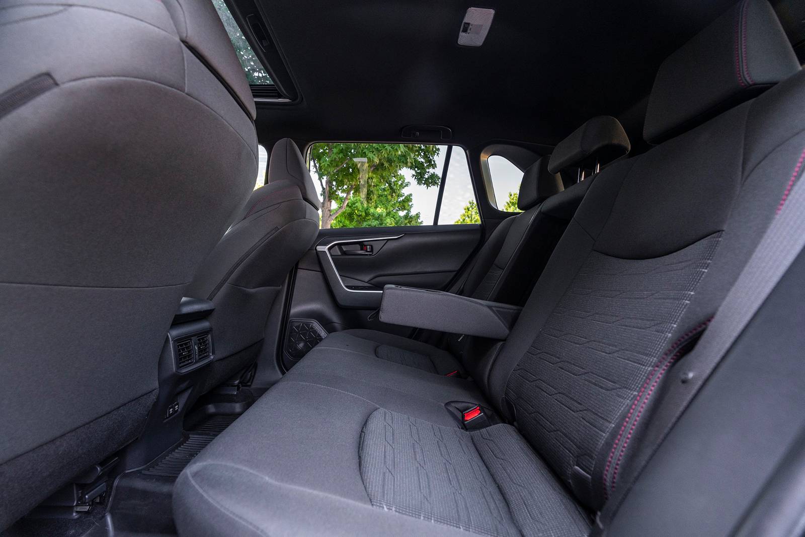 2021 Toyota Rav4 interior RI