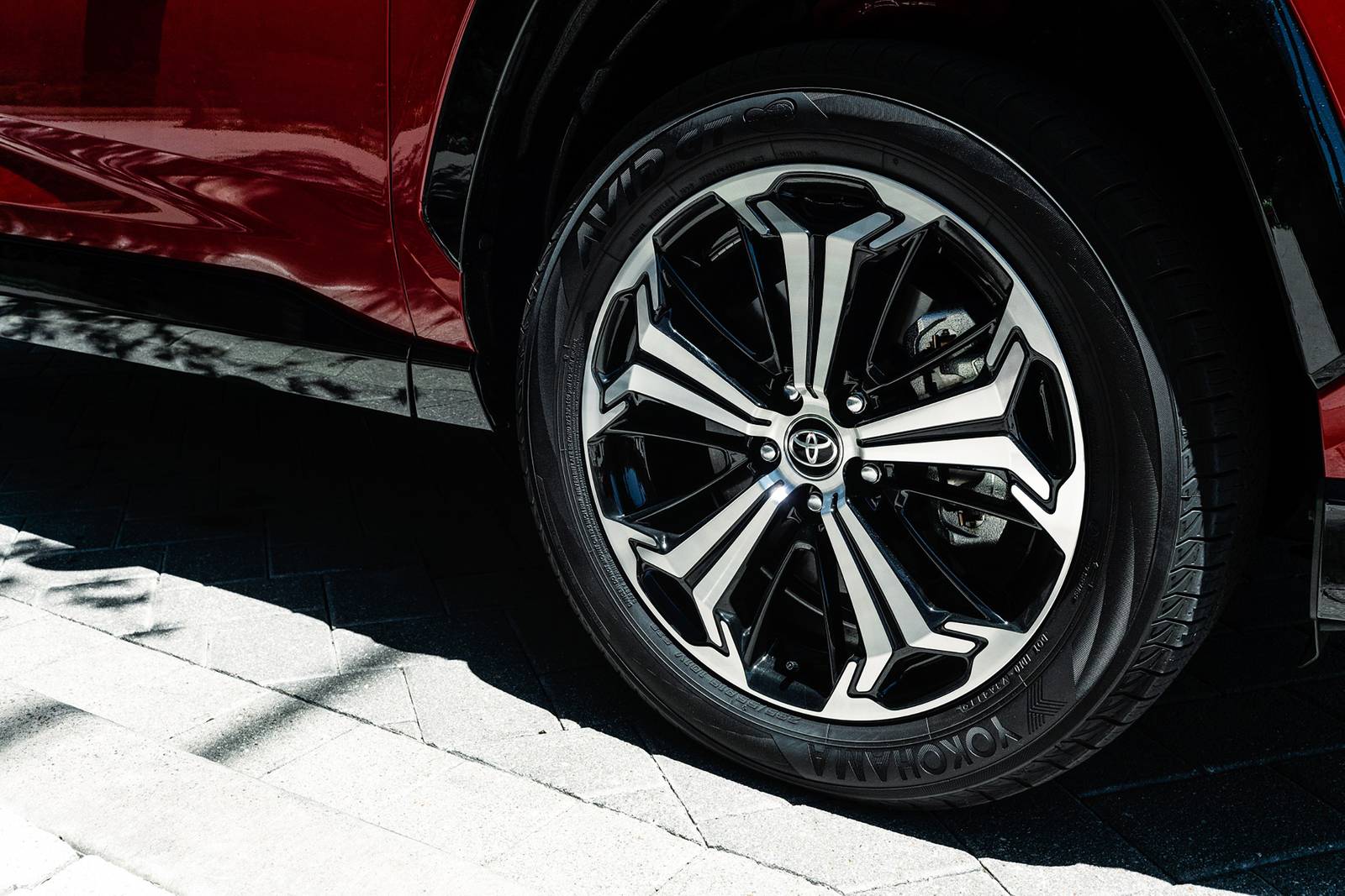 2021 Toyota Rav4 exterior W