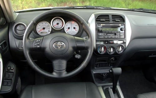 2003 Toyota RAV4 interior D