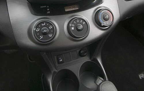 2008 Toyota RAV4 interior CC