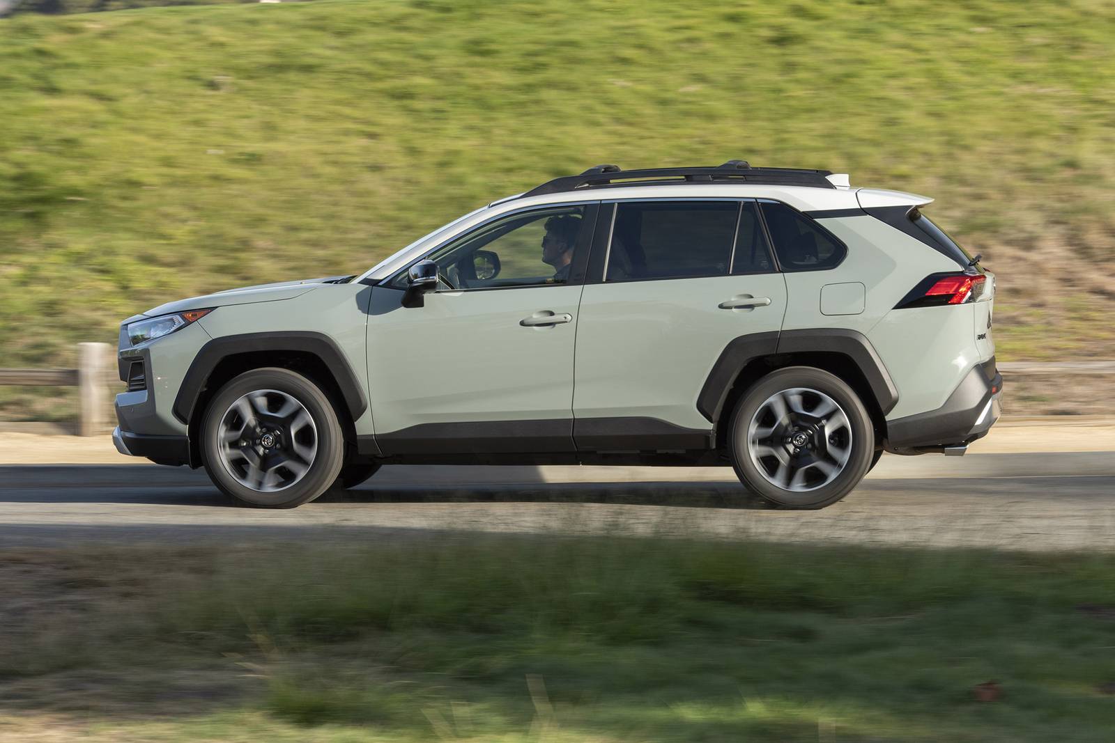 2022 Toyota Rav4 exterior S