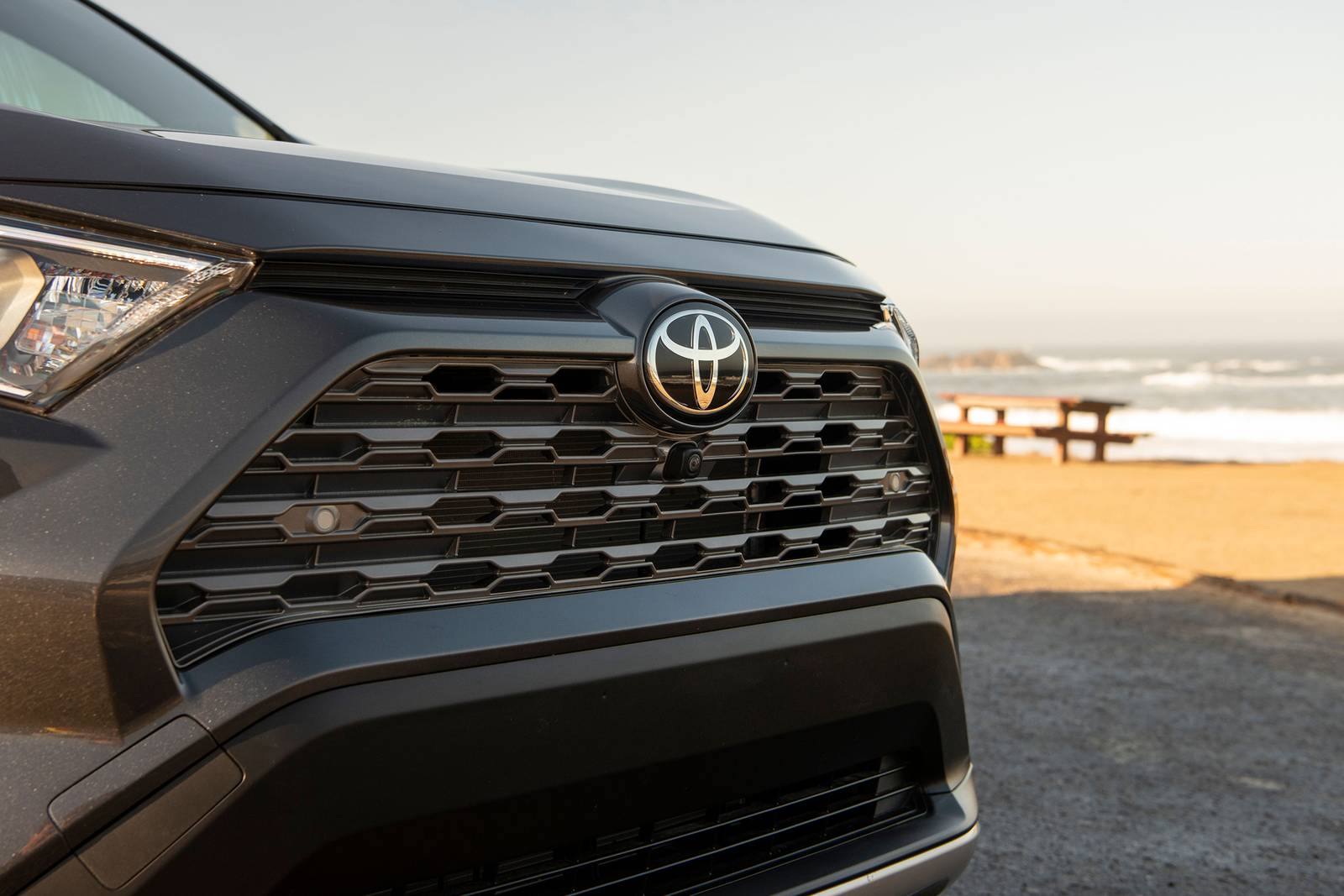 2022 Toyota Rav4 exterior FBDG