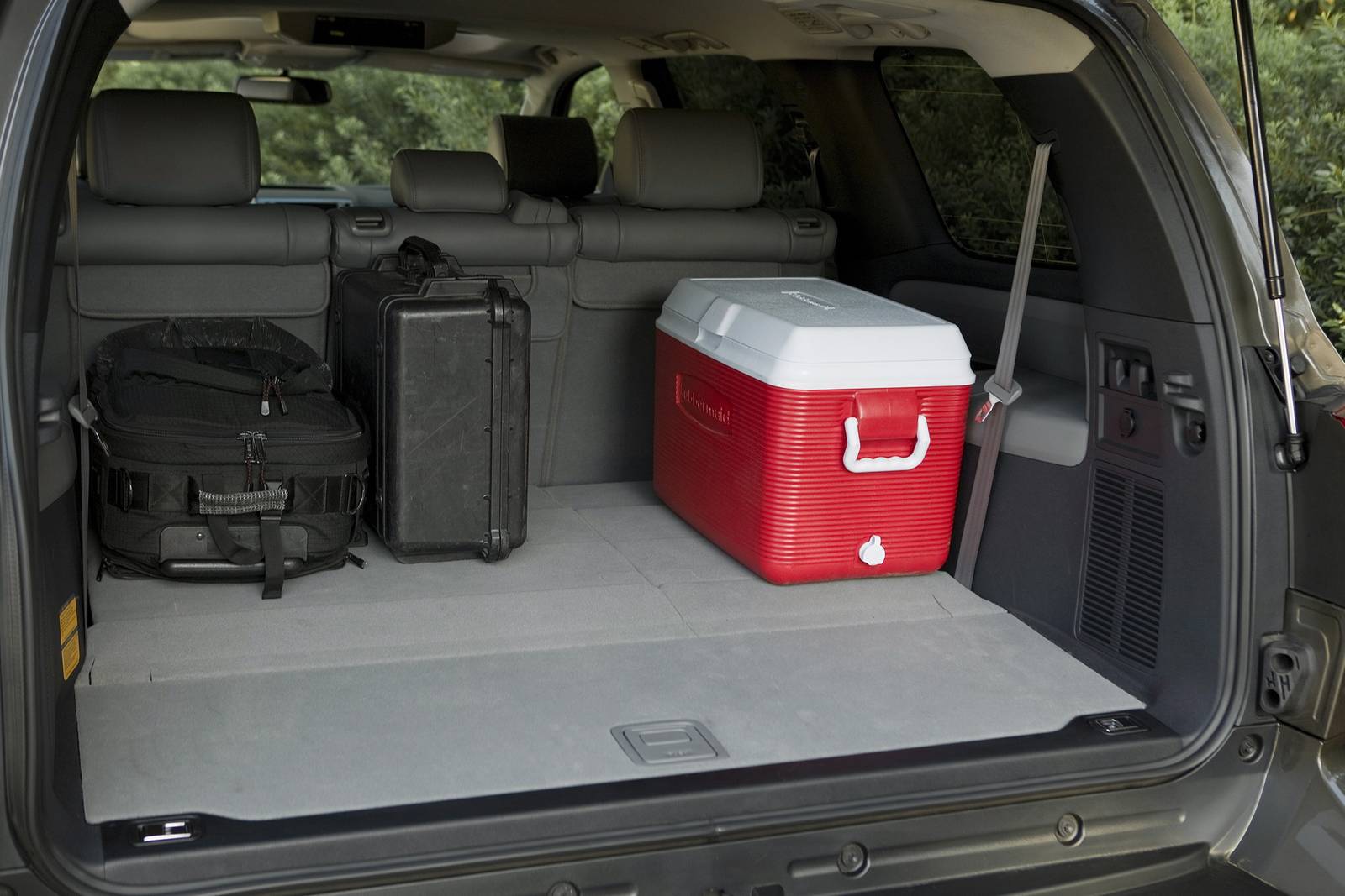 2009 Toyota Sequoia interior CARGO