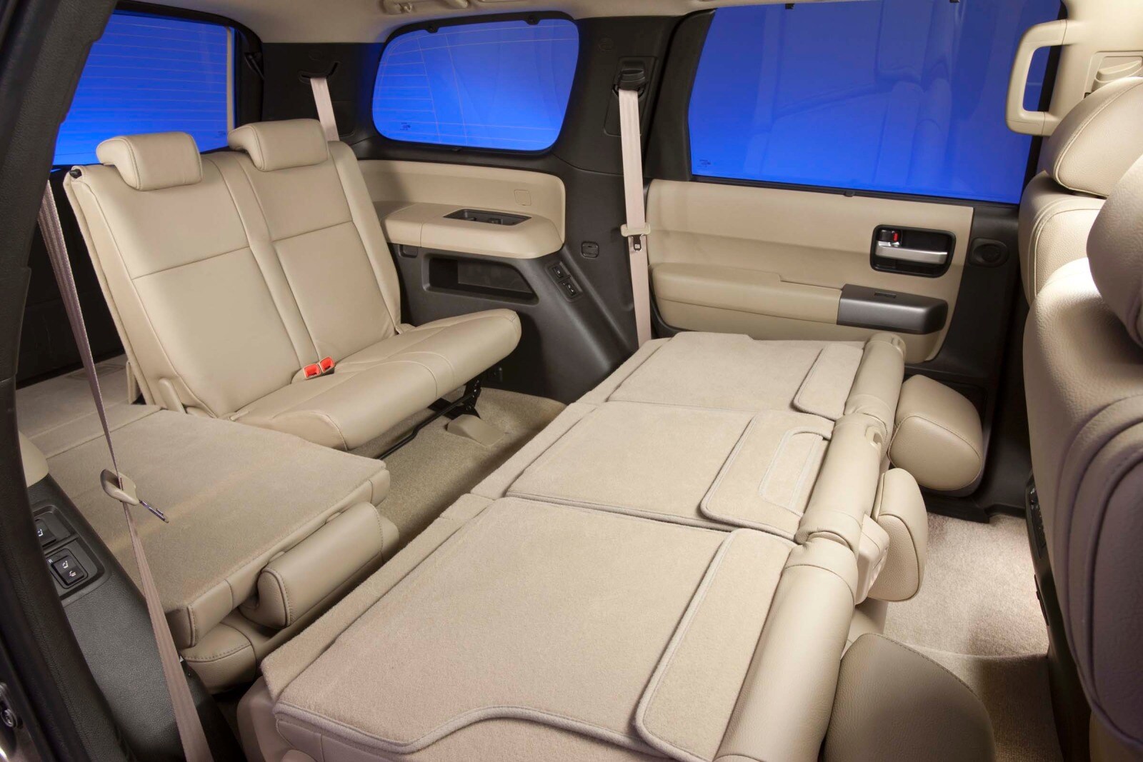 2013 Toyota Sequoia interior CARGO
