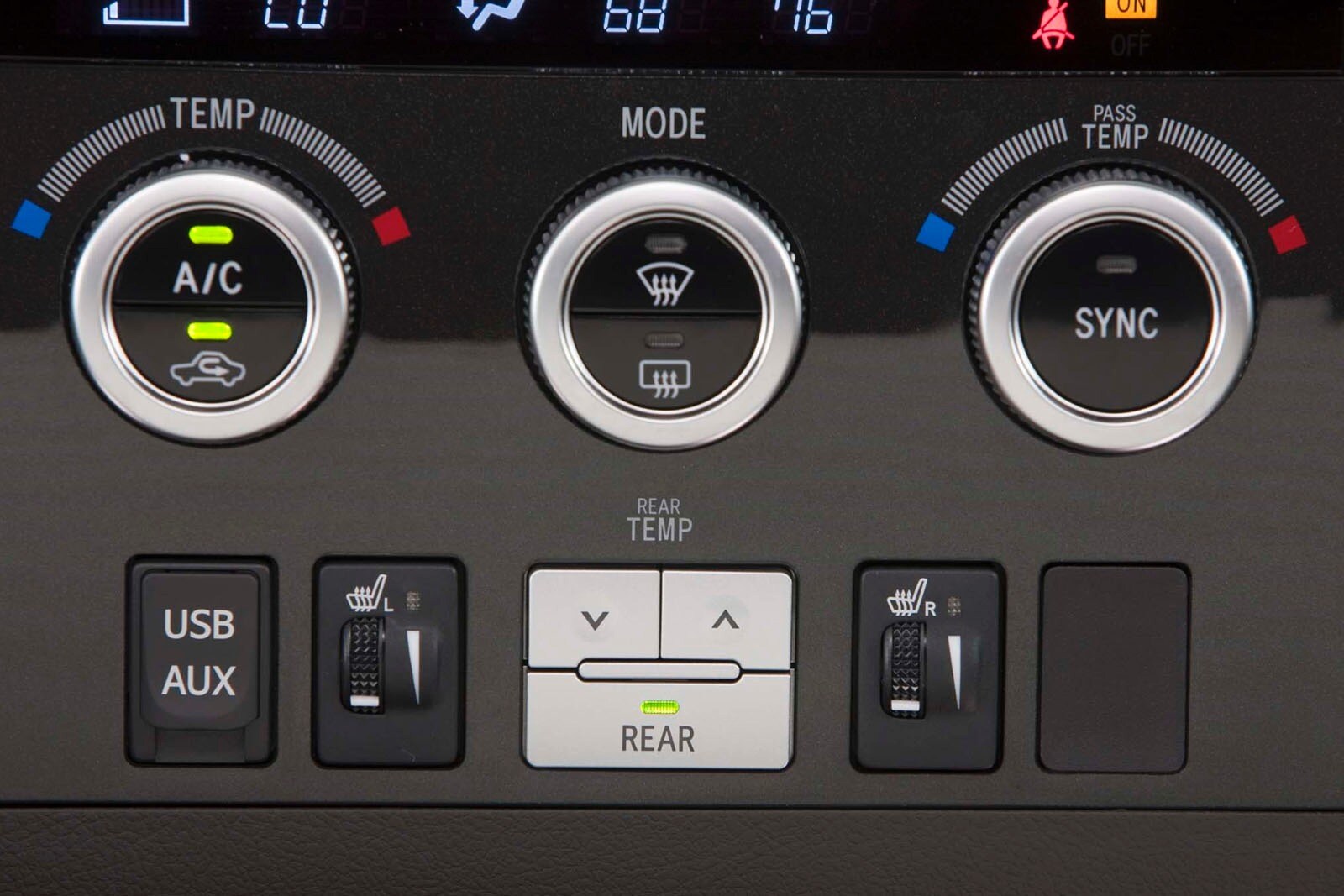 2013 Toyota Sequoia interior CC