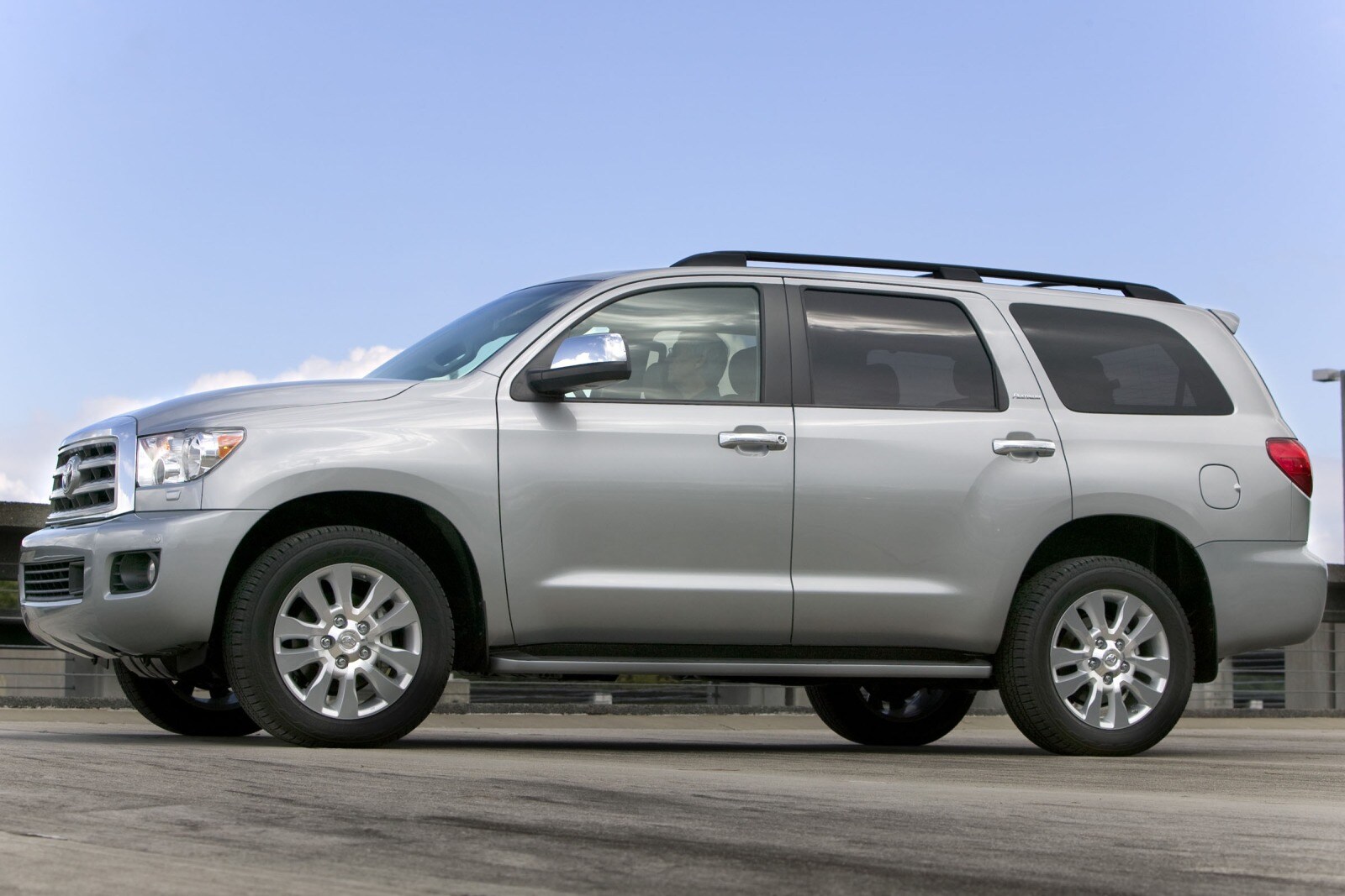 2013 Toyota Sequoia exterior F