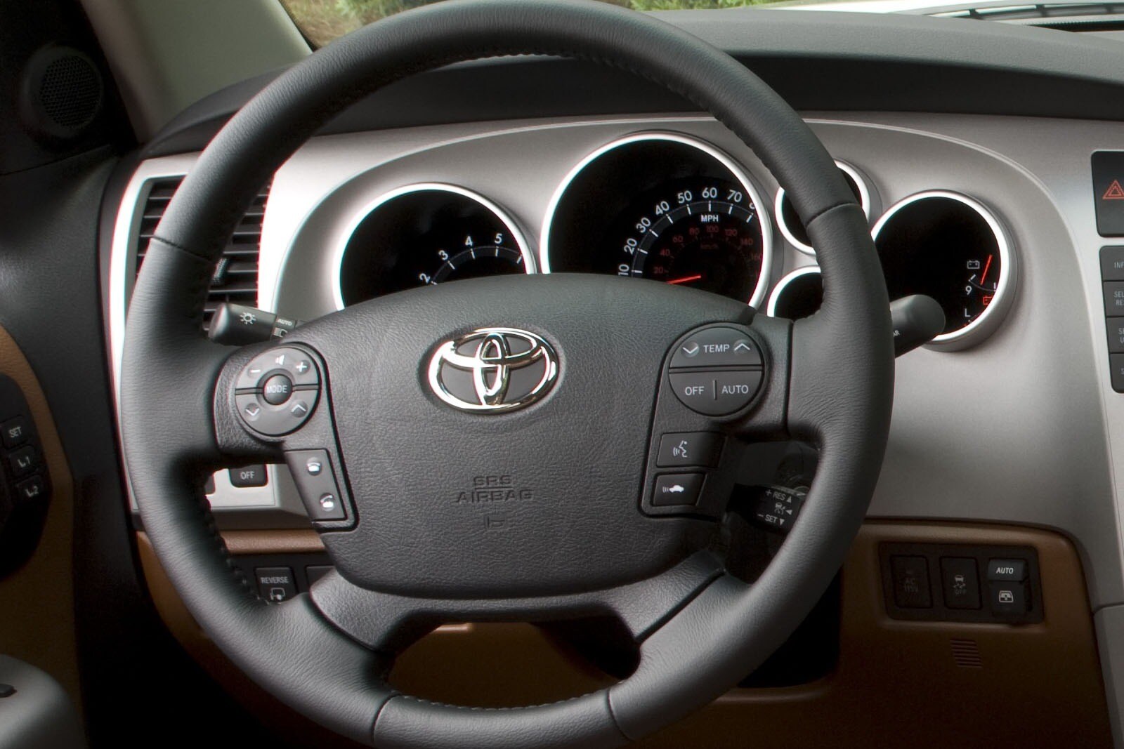 2017 Toyota Sequoia interior SWD