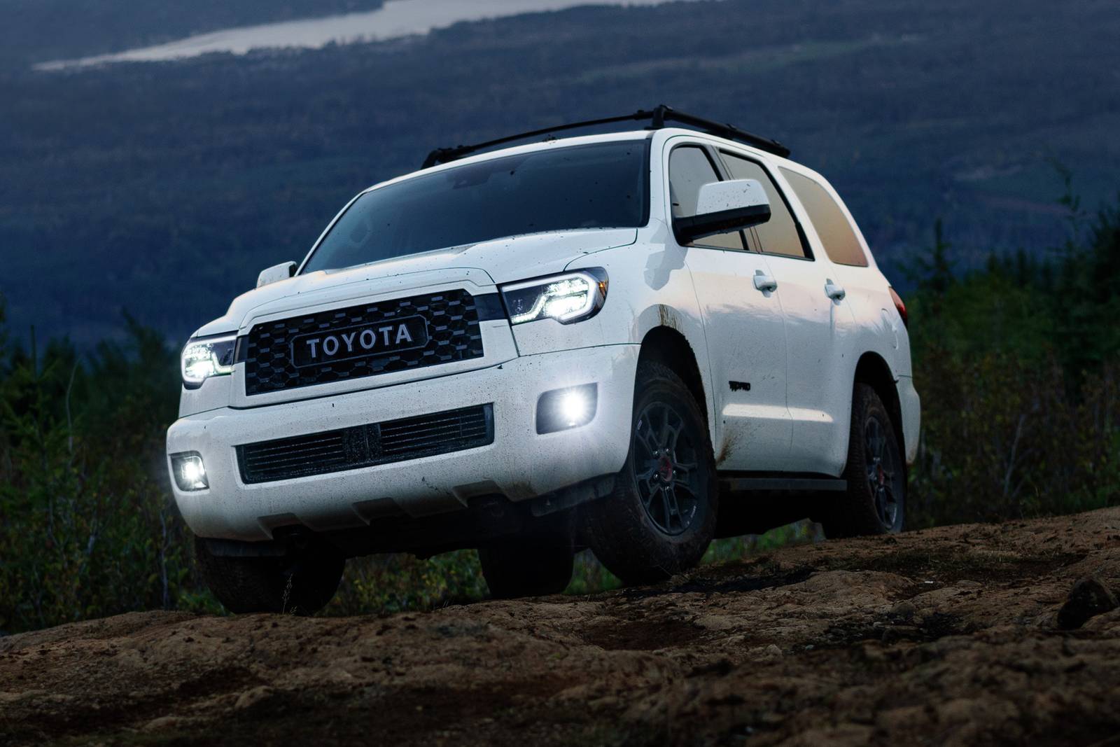 2021 Toyota Sequoia exterior FQ